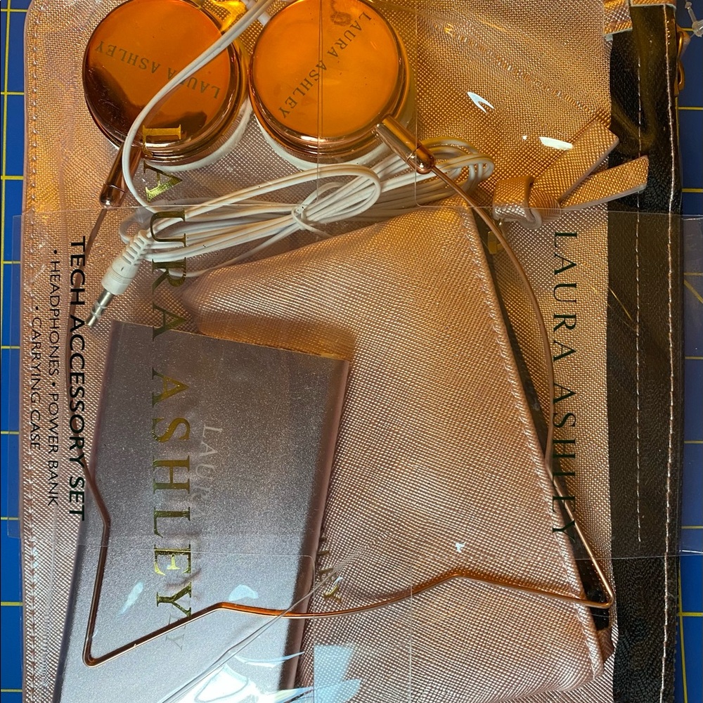 Tech Accessory Set